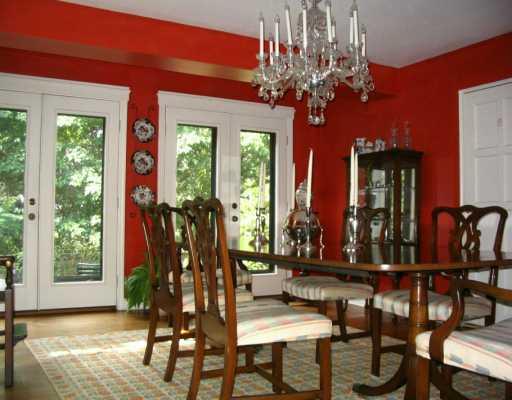25 Windsor Road Fox Chapel, PA 15215 - Photo 3 of 7 Dining Room.
