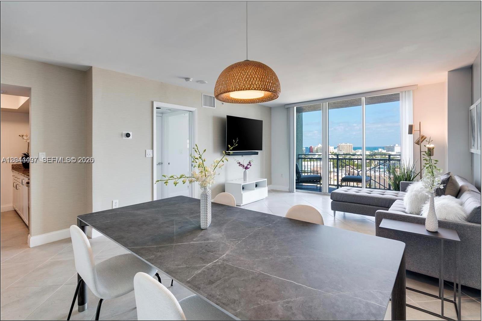 90 Alton Road, Unit 1207 Miami Beach, FL 33139 - Photo 2 of 24