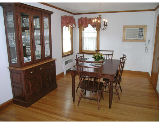 54 Waterhouse Road Belmont, MA 02478 - Photo 2 of 9 Gallery Image 2