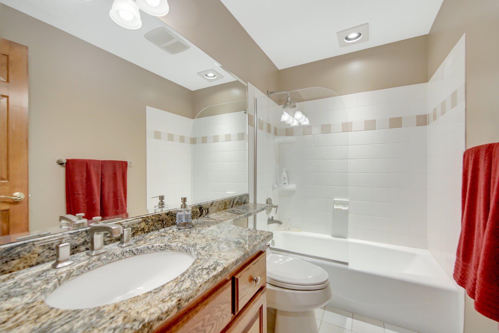43 Evergreen Road Dellwood, MN 55110 - Photo 27 of 33 Gallery Image 27
