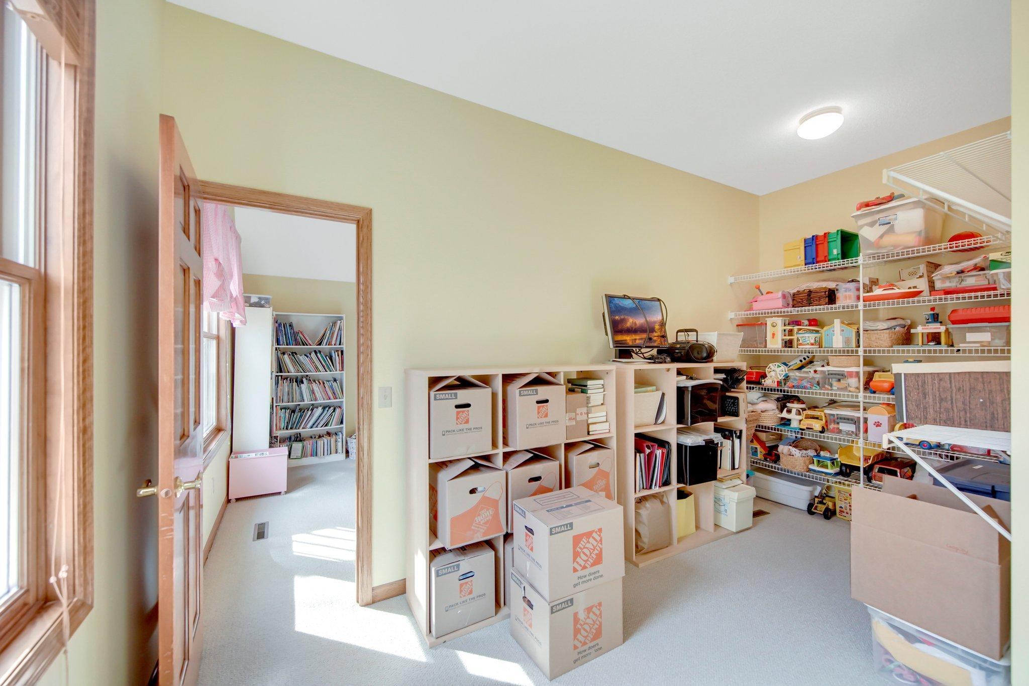43 Evergreen Road Dellwood, MN 55110 - Photo 29 of 33 Gallery Image 29