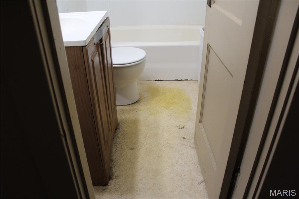 1416 Milton Road Alton, IL 62002 - Photo 13 of 33