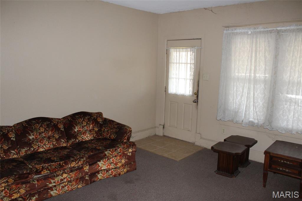 1416 Milton Road Alton, IL 62002 - Photo 5 of 33