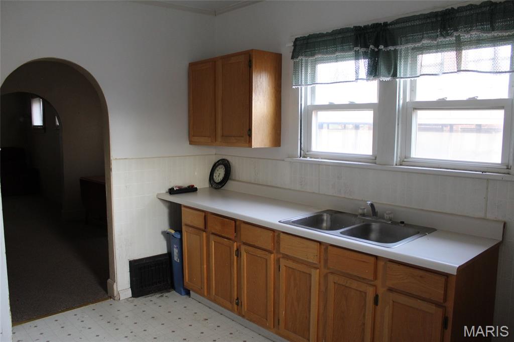 1416 Milton Road Alton, IL 62002 - Photo 10 of 33