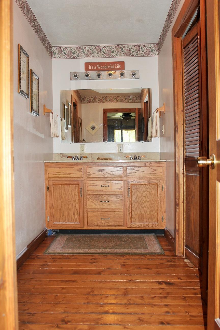 6280 Roberson Spring Road Loudon, TN 37774 - Photo 9 of 32 IMG_2281-1