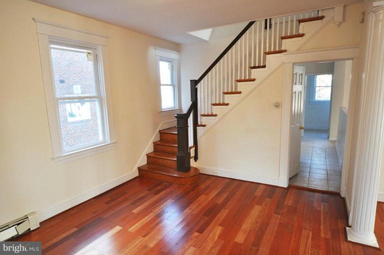3507 Copley Road Baltimore, MD 21215 - Photo 12 of 30 Living Room