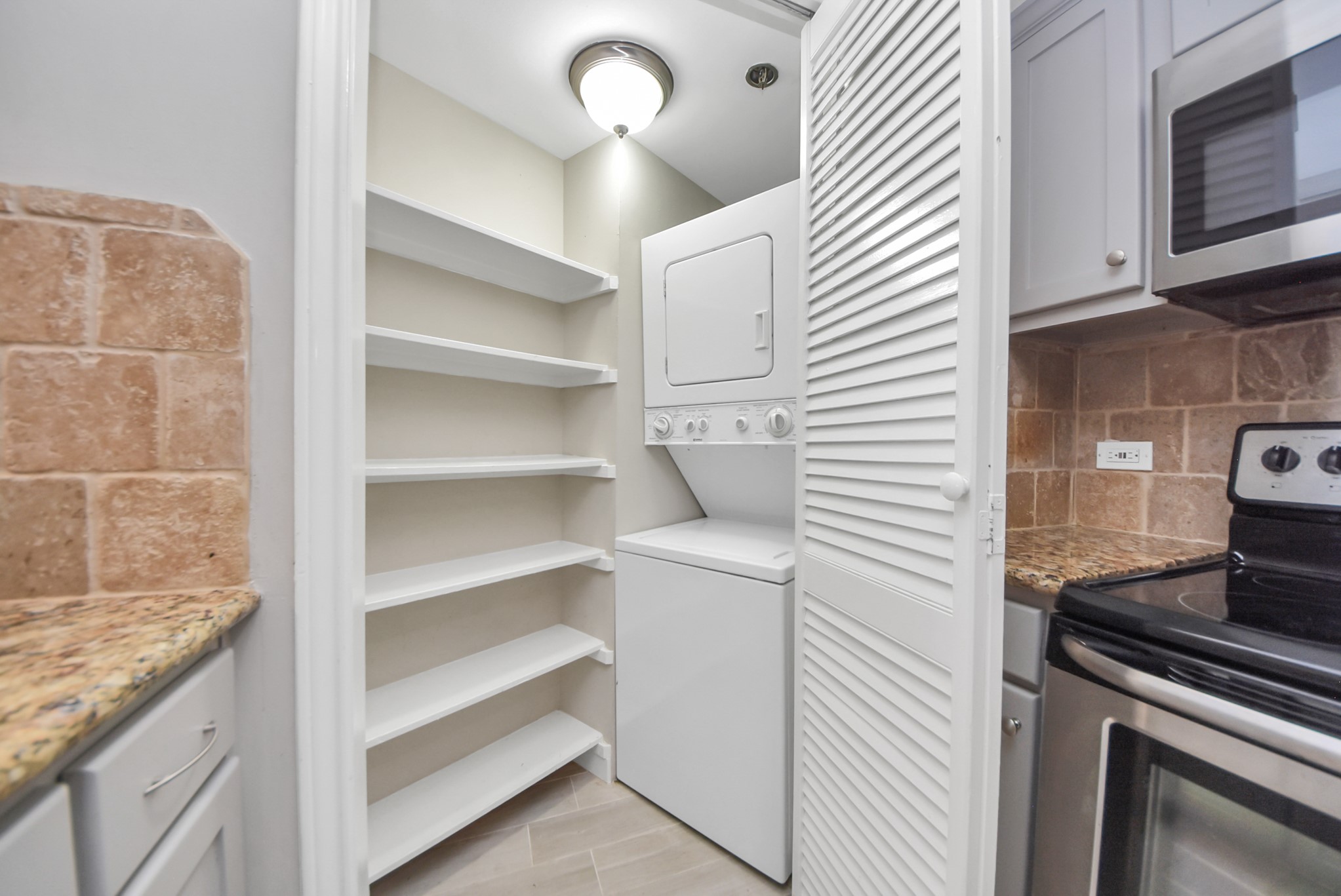 3525 Sage Road, Unit 1701 Houston, TX 77056 - Photo 28 of 50