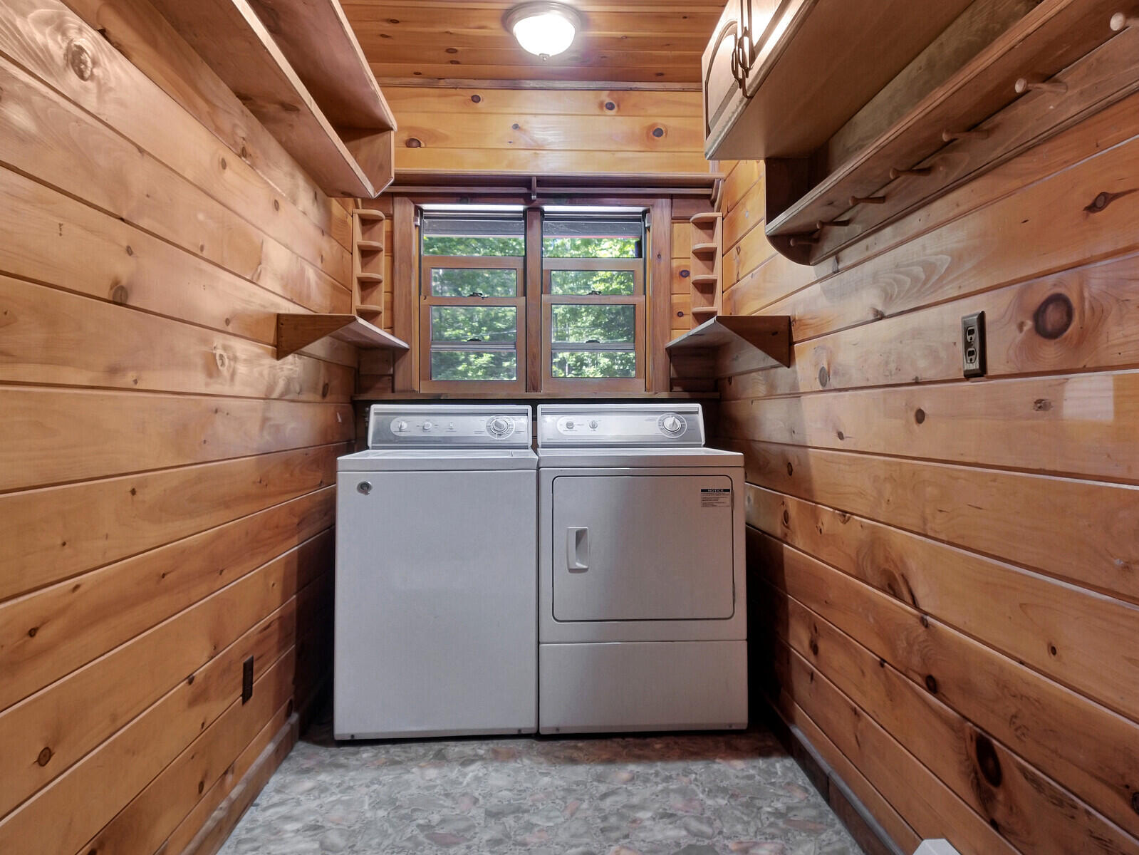 211 Bartlett Road Belgrade, ME 04917 - Photo 47 of 76 Laundry