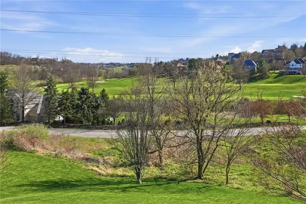 $750,000 | 5010 Northfield Drive, Gibsonia, PA 15044