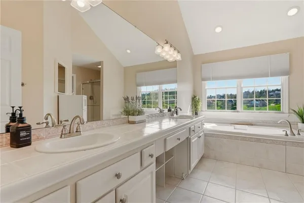 $750,000 | 5010 Northfield Drive, Gibsonia, PA 15044