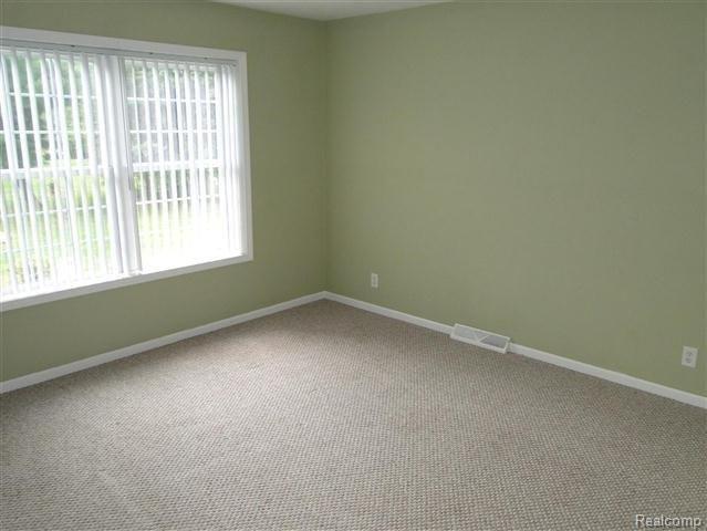 10383 East Mt Morris Road Davison, MI 48423 - Photo 9 of 16 8 Bedroom 2.JPG