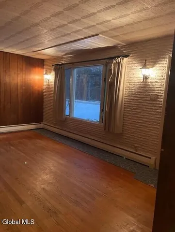 $279,900 | 433 County Road 132, Perth, NY 12086