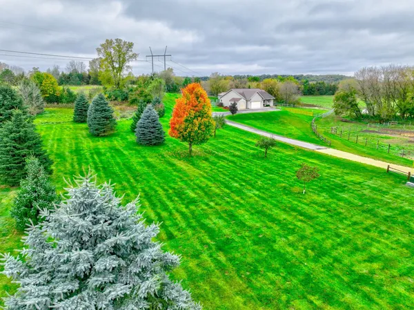 $517,500 | W10006 Highway 29, River Falls, WI 54022