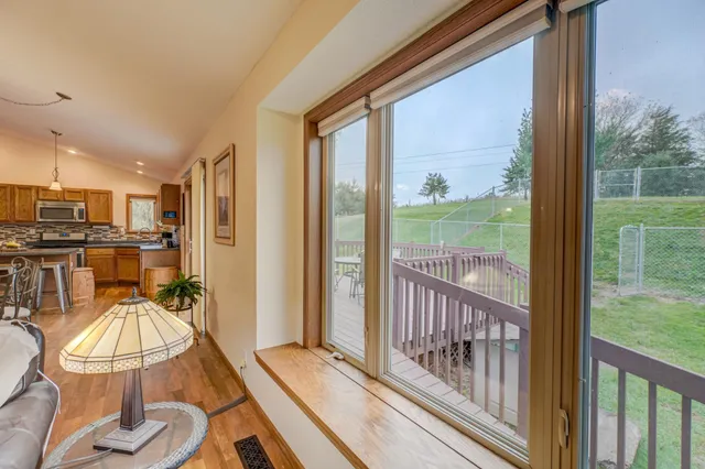 $524,795 | W10006 Highway 29, River Falls, WI 54022