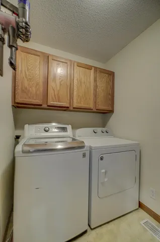 $524,795 | W10006 Highway 29, River Falls, WI 54022