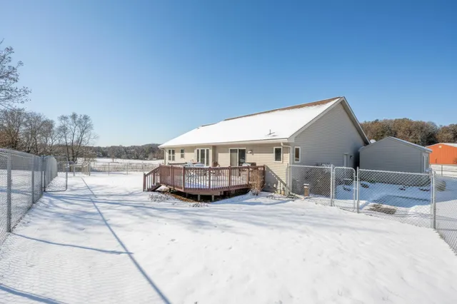 $524,795 | W10006 Highway 29, River Falls, WI 54022
