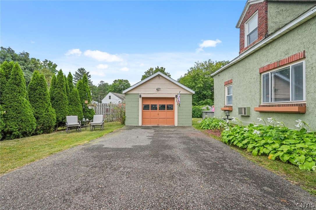 101 Maplegrove Road Camillus, NY 13209 - Photo 4 of 43 Gallery Image 4