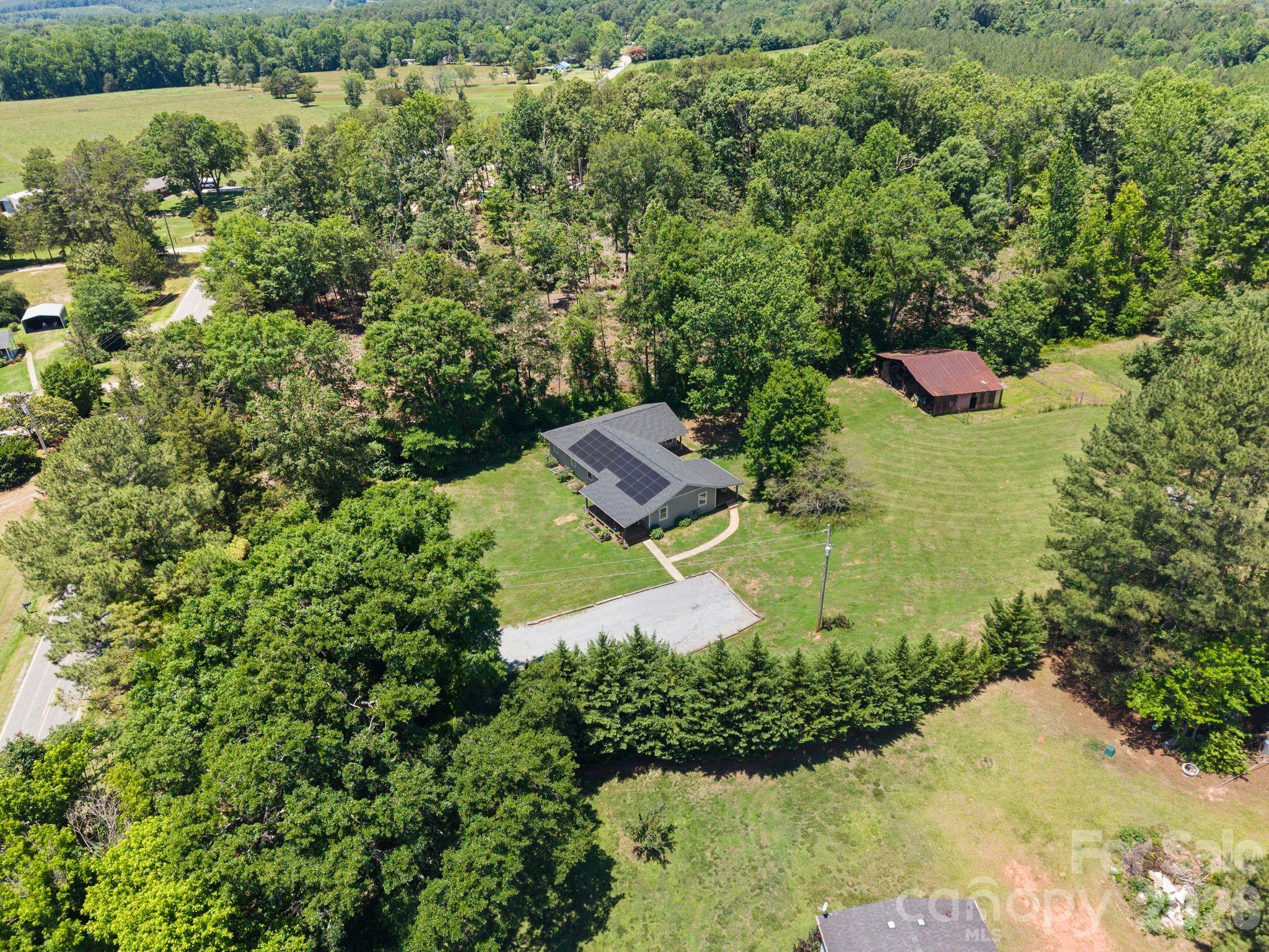 527 Floyd Blackwell Road Tryon, NC 28782 - Photo 40 of 41
