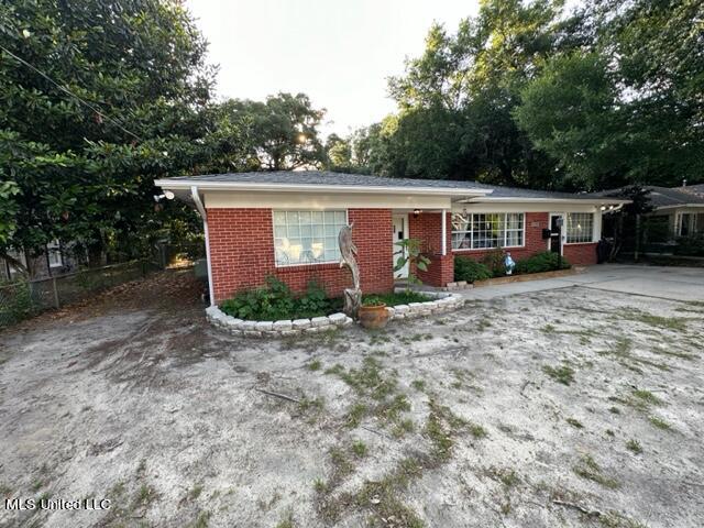 175 St Charles Avenue Biloxi, MS 39530 - Photo 2 of 41 image2 (5)