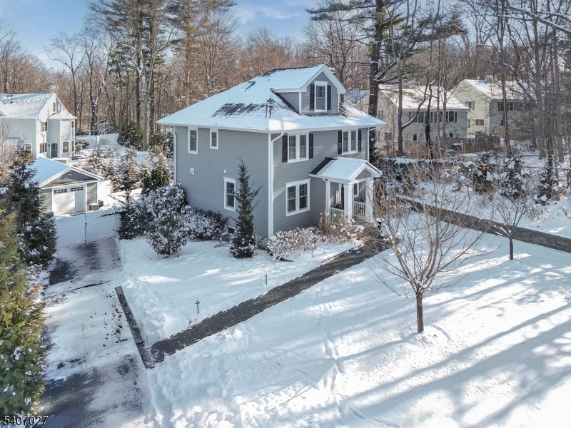 24 Loantaka Way Madison, NJ 07940 - Photo 6 of 50