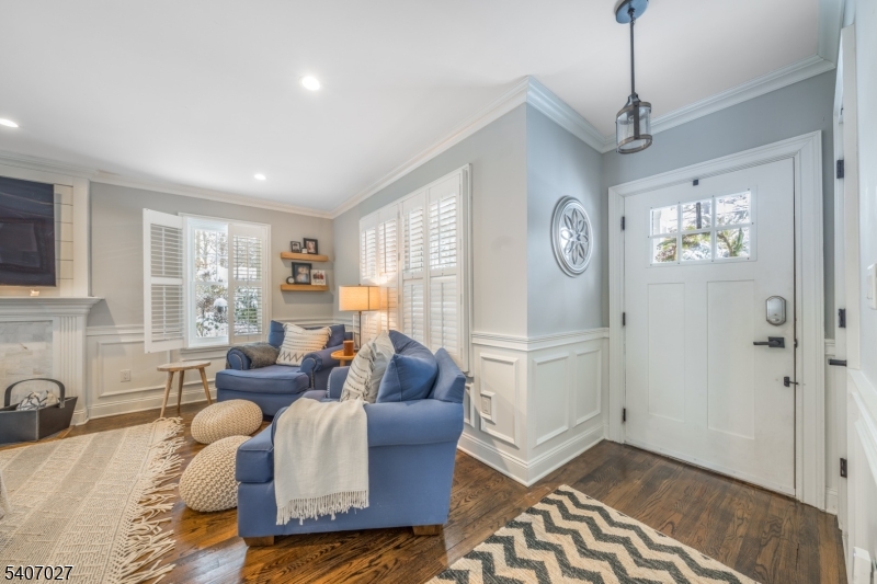 24 Loantaka Way Madison, NJ 07940 - Photo 9 of 50