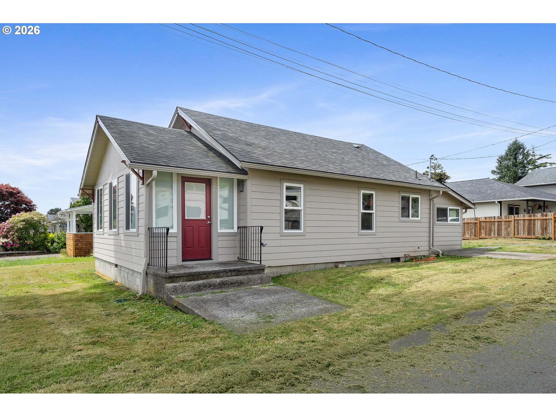 207 2nd Street Garibaldi, OR 97118 - Photo 1 of 23