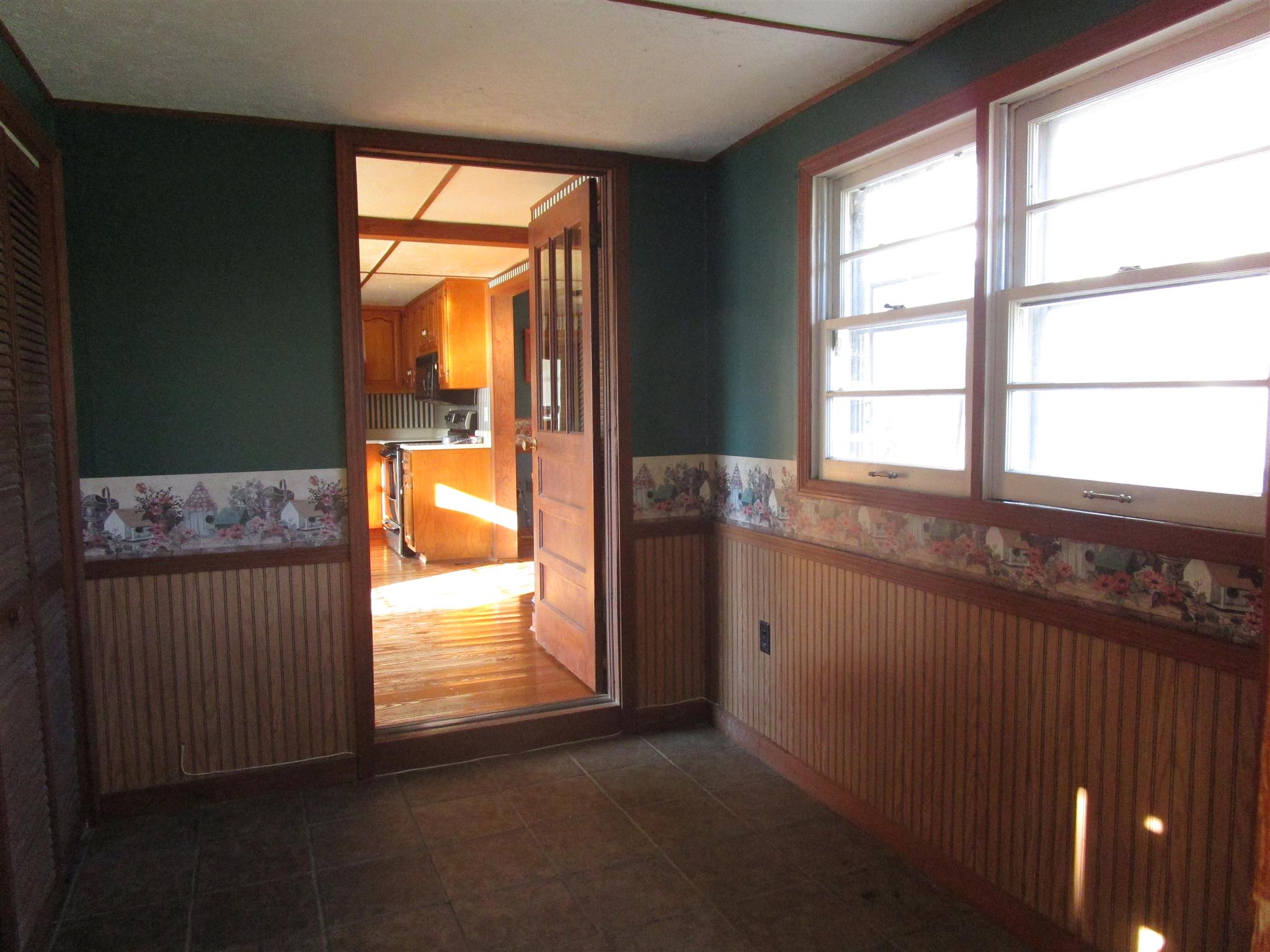 4020 Stella Road Prospect, TN 38477 - Photo 19 of 27 a view of an empty room and a window