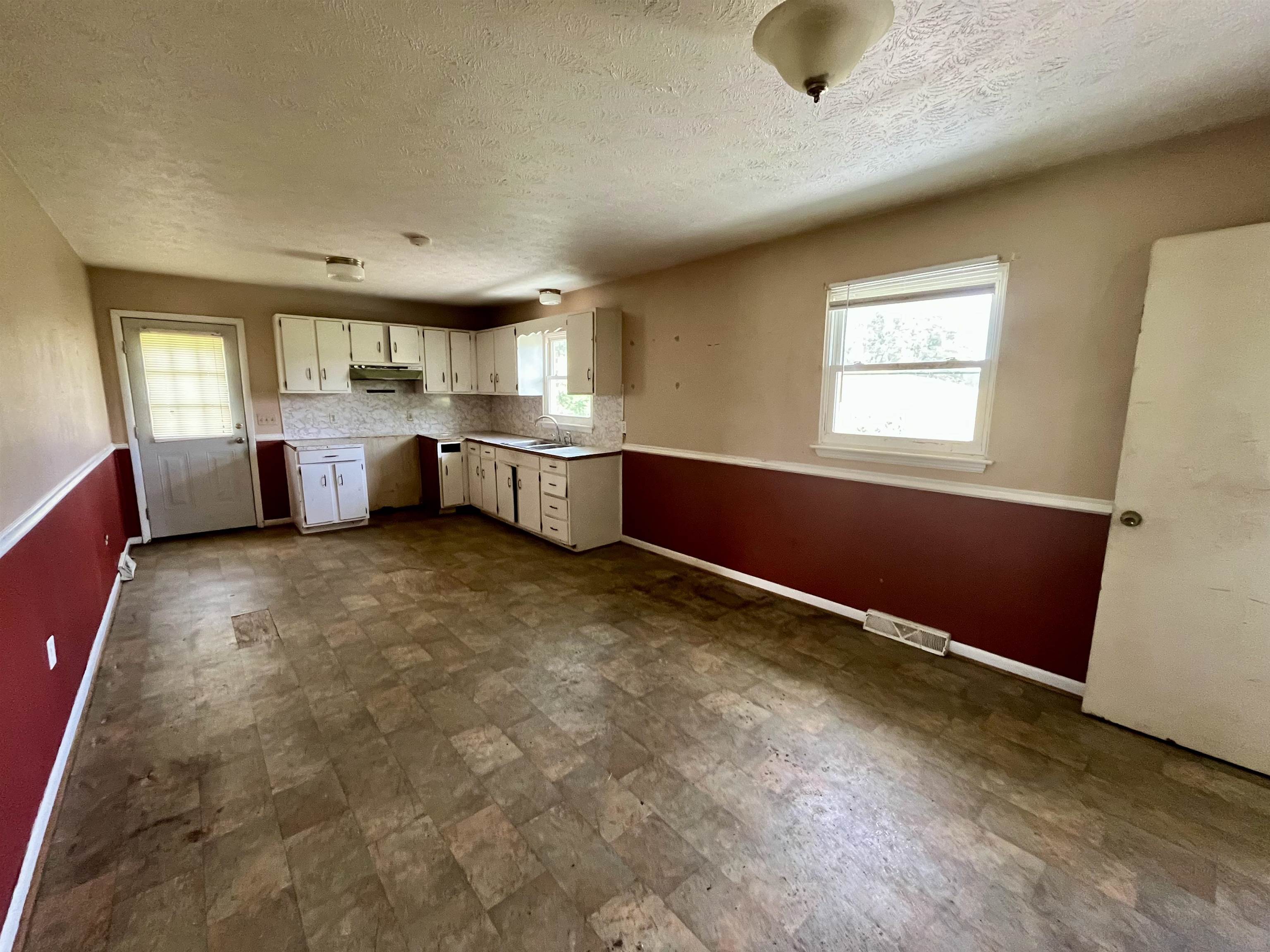 504 Steeles Fort Road Raphine, VA 24472 - Photo 6 of 34