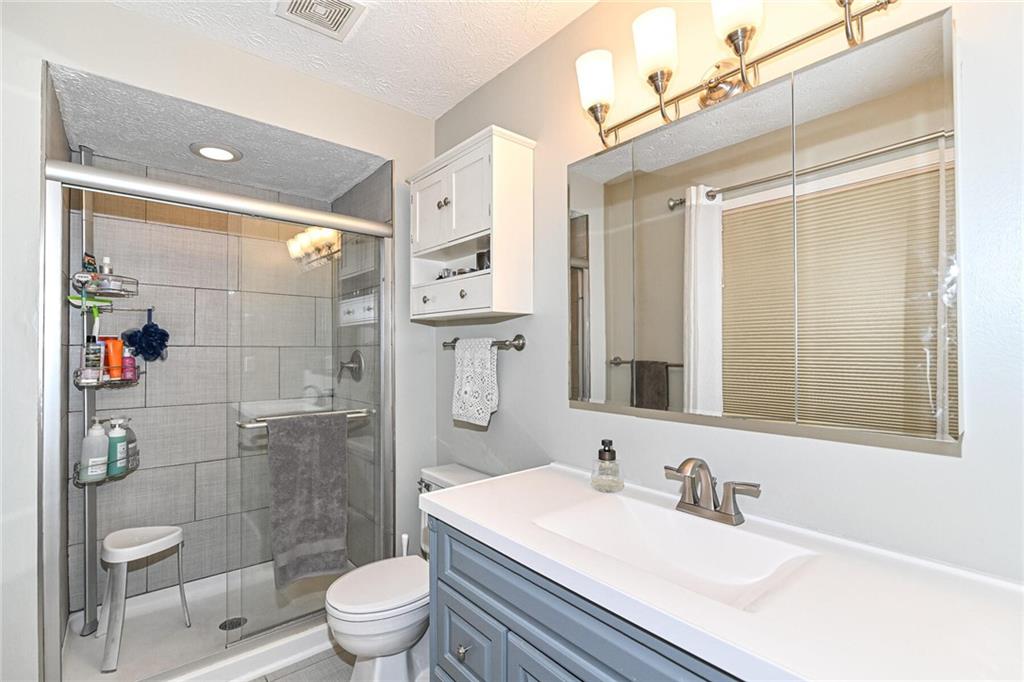 12727 Charing Cross Road Carmel, IN 46033 - Photo 23 of 40 Gallery Image 23