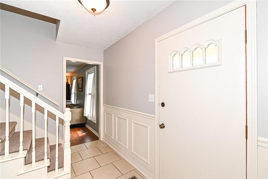 12727 Charing Cross Road Carmel, IN 46033 - Photo 3 of 40 Gallery Image 3