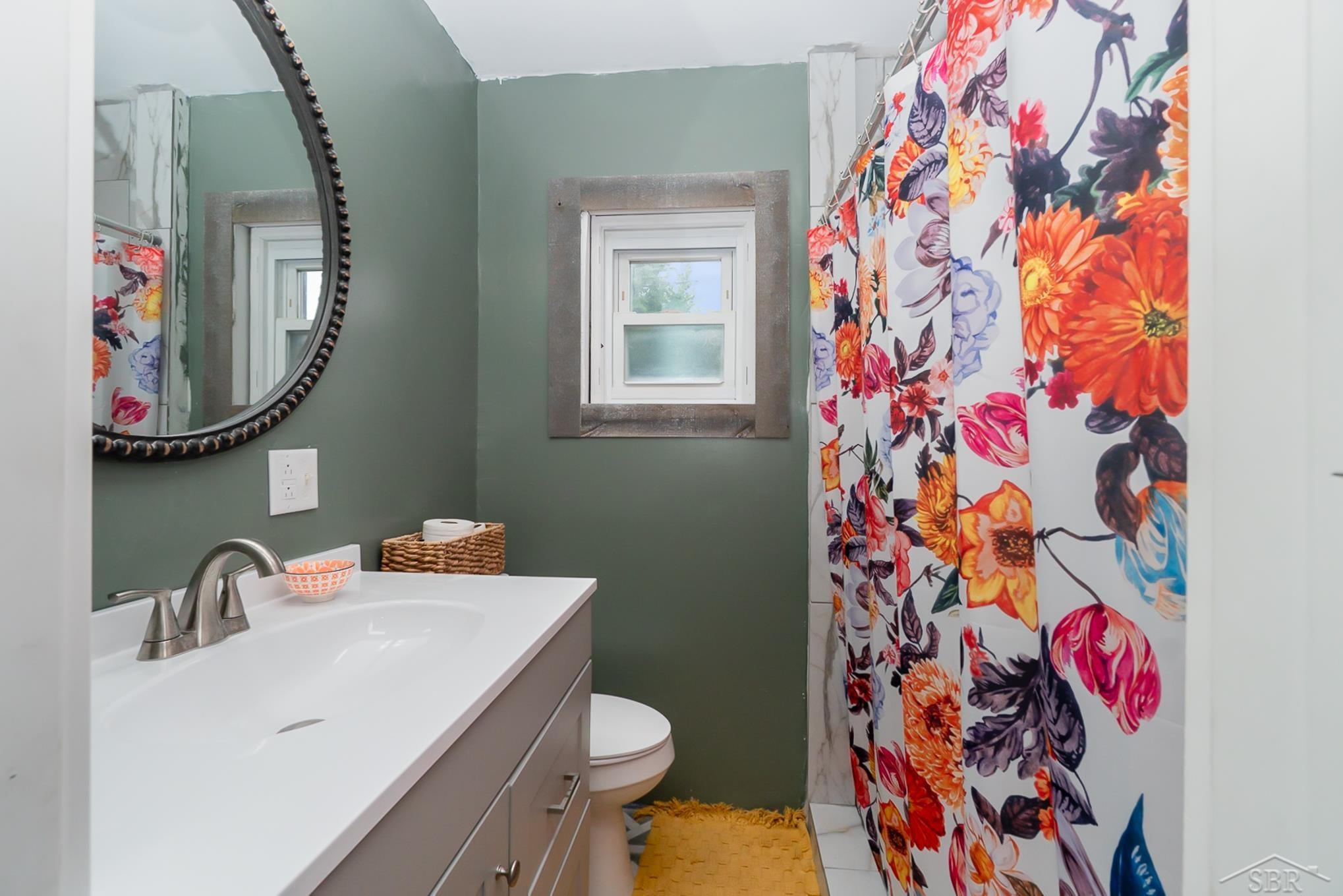 2660 Shattuck Road Saginaw, MI 48603 - Photo 19 of 25 50089321-18.JPG