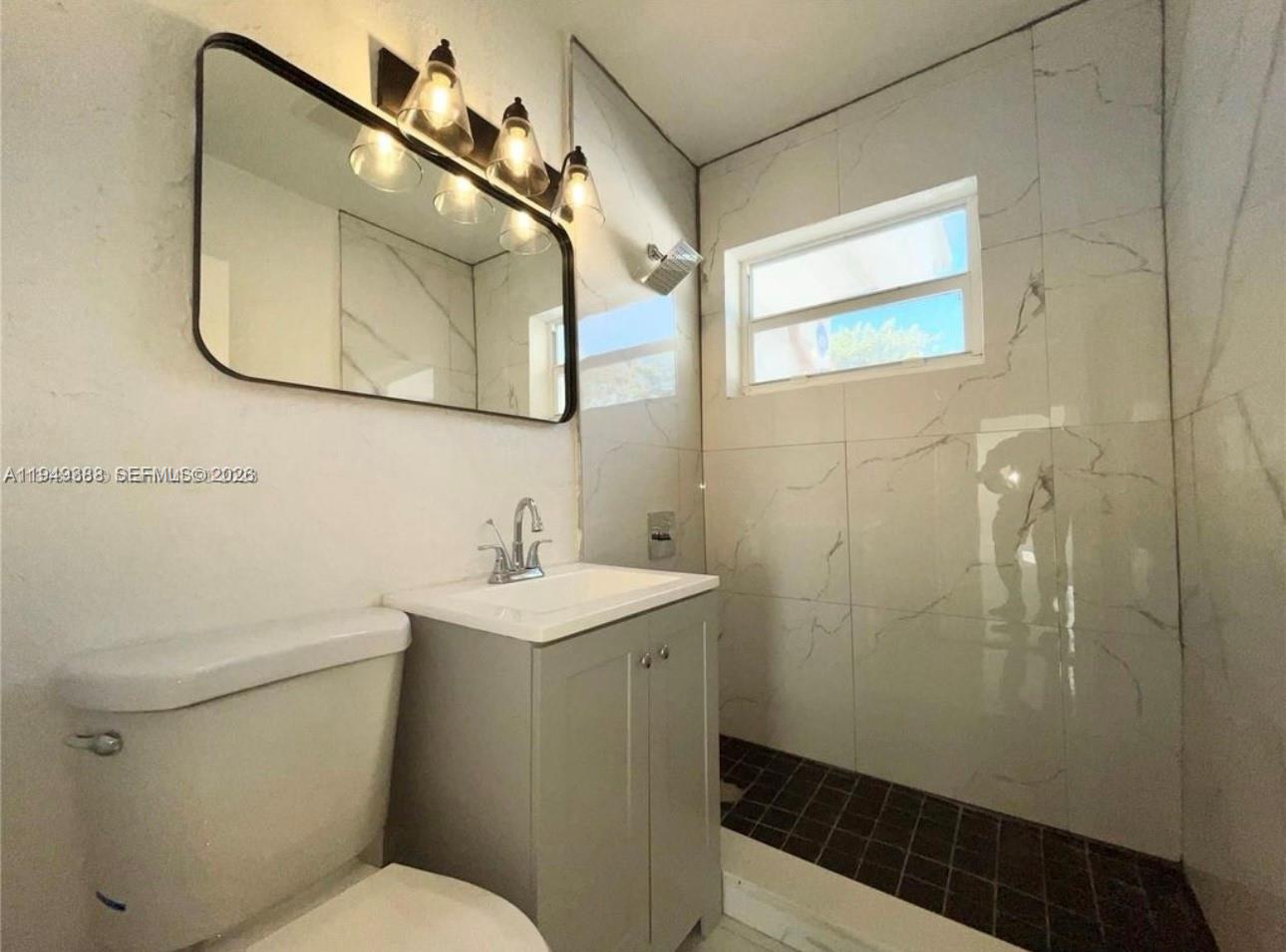 1130 Northeast 111th Street Miami, FL 33161 - Photo 10 of 19