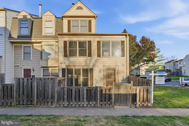 $375,000 | 7498 Tangier Way, Manassas, VA 20109