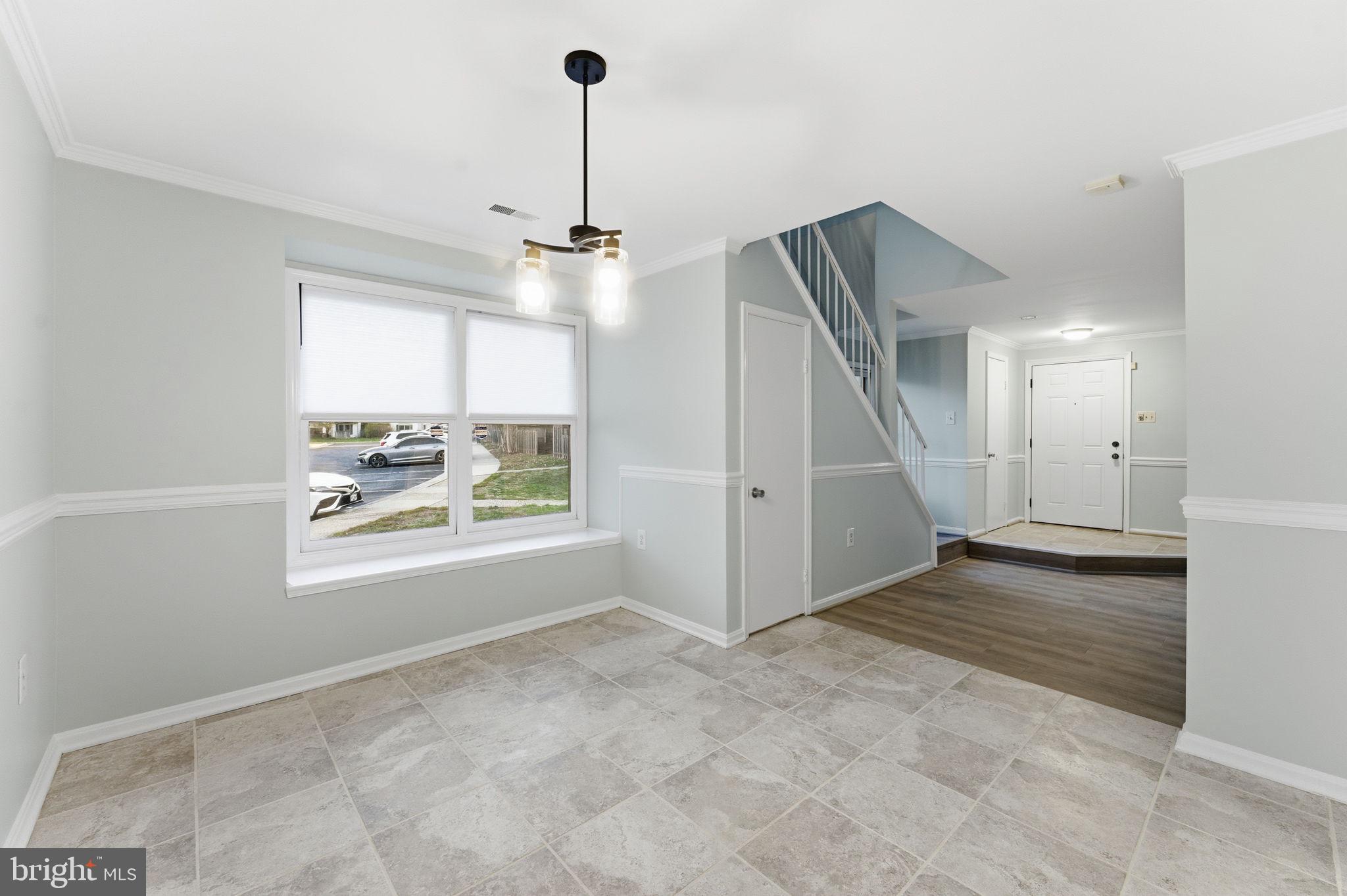 7498 Tangier Way Manassas, VA 20109 - Photo 11 of 40 Dining area view 3