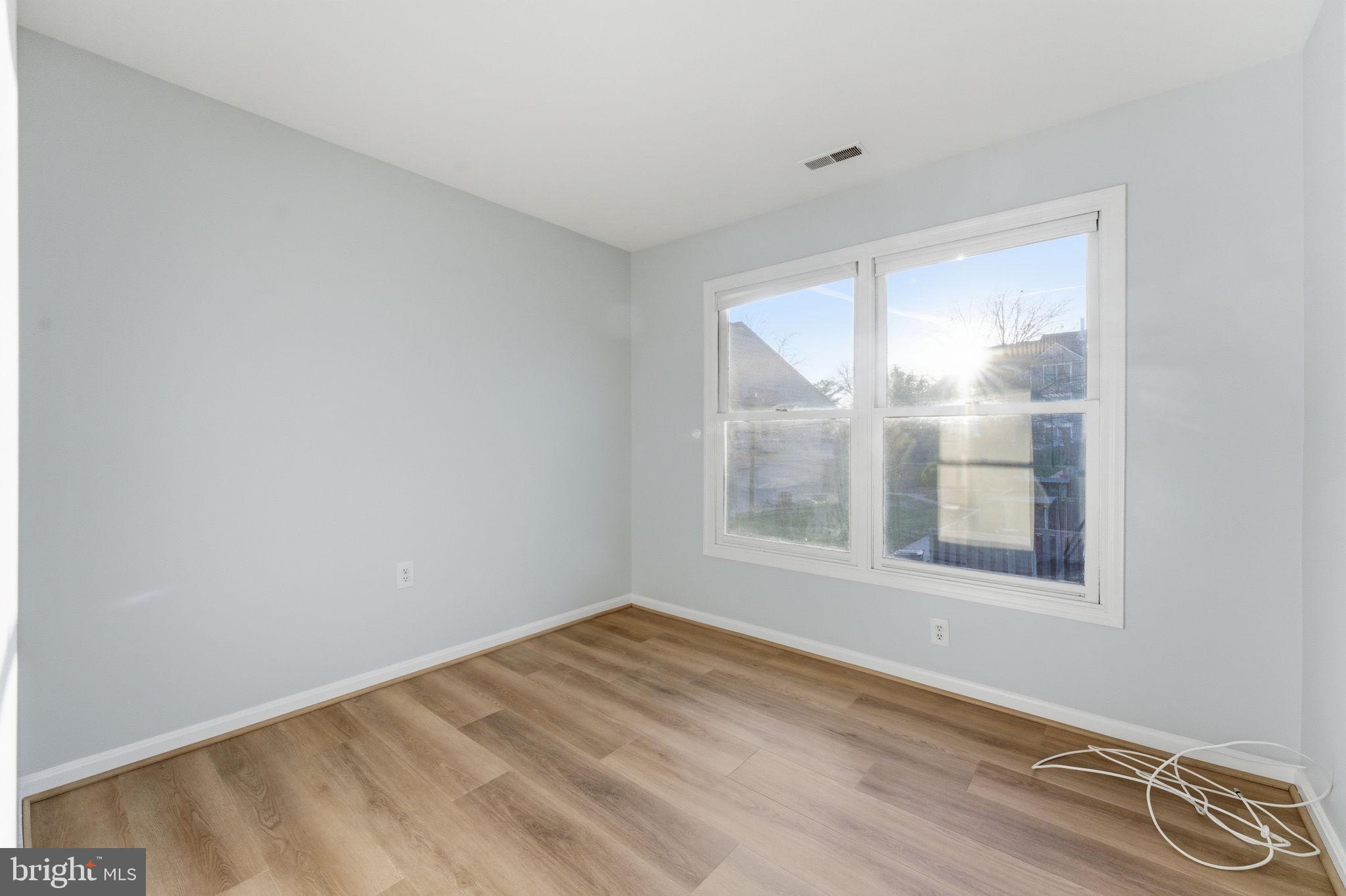 7498 Tangier Way Manassas, VA 20109 - Photo 29 of 40 Bedroom view 5