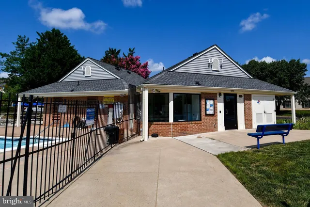 $375,000 | 7498 Tangier Way, Manassas, VA 20109