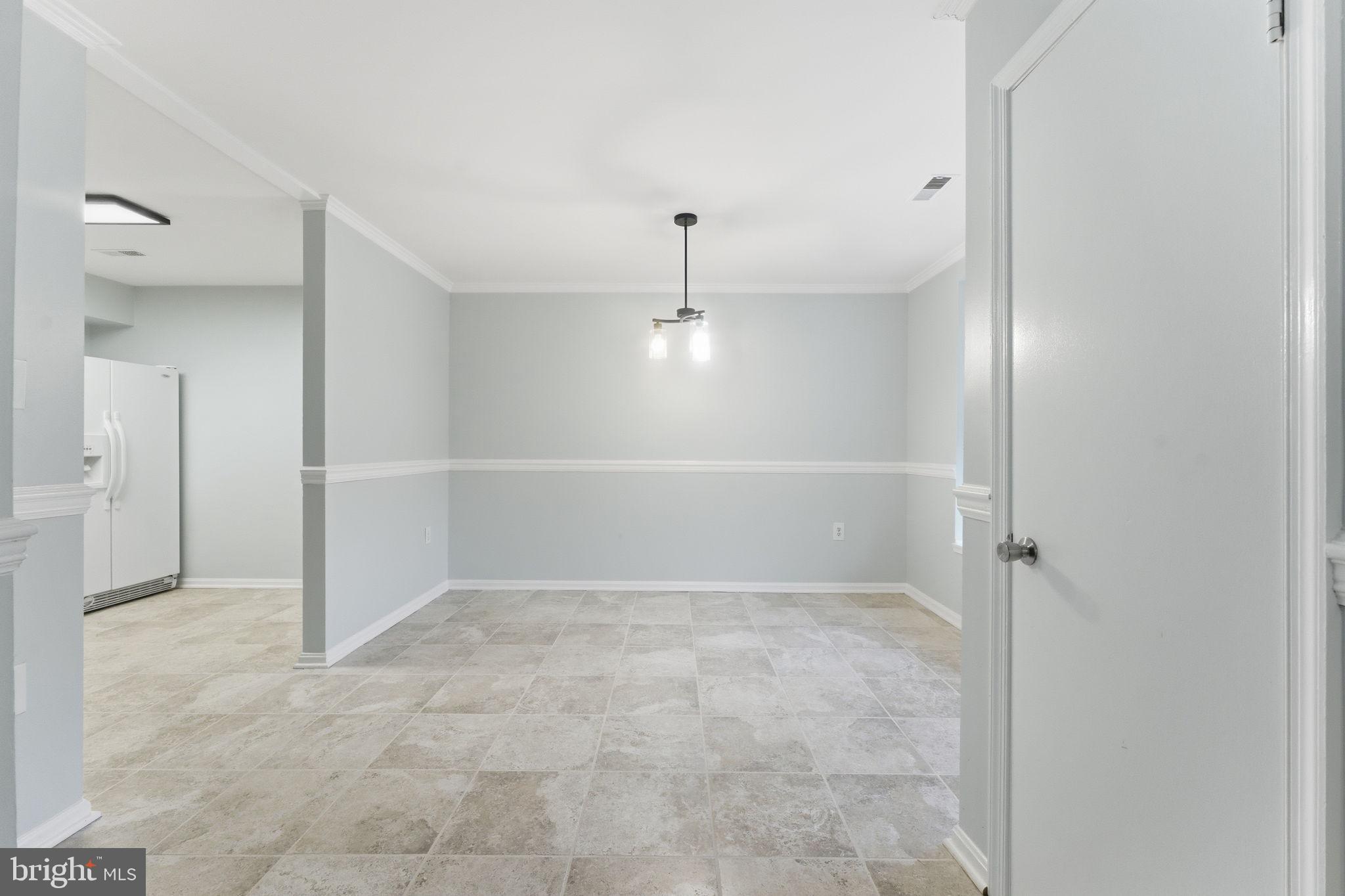 7498 Tangier Way Manassas, VA 20109 - Photo 9 of 40 Dining area view 1