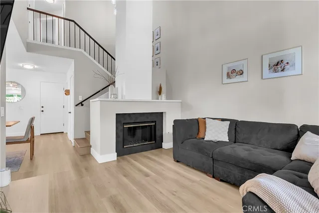 $859,900 | 5931 East Rocking Horse Way, Unit 15, Orange, CA 92869