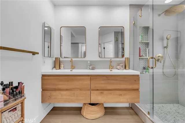 $859,900 | 5931 East Rocking Horse Way, Unit 15, Orange, CA 92869