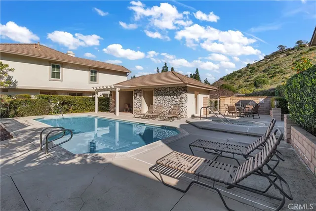 $859,900 | 5931 East Rocking Horse Way, Unit 15, Orange, CA 92869