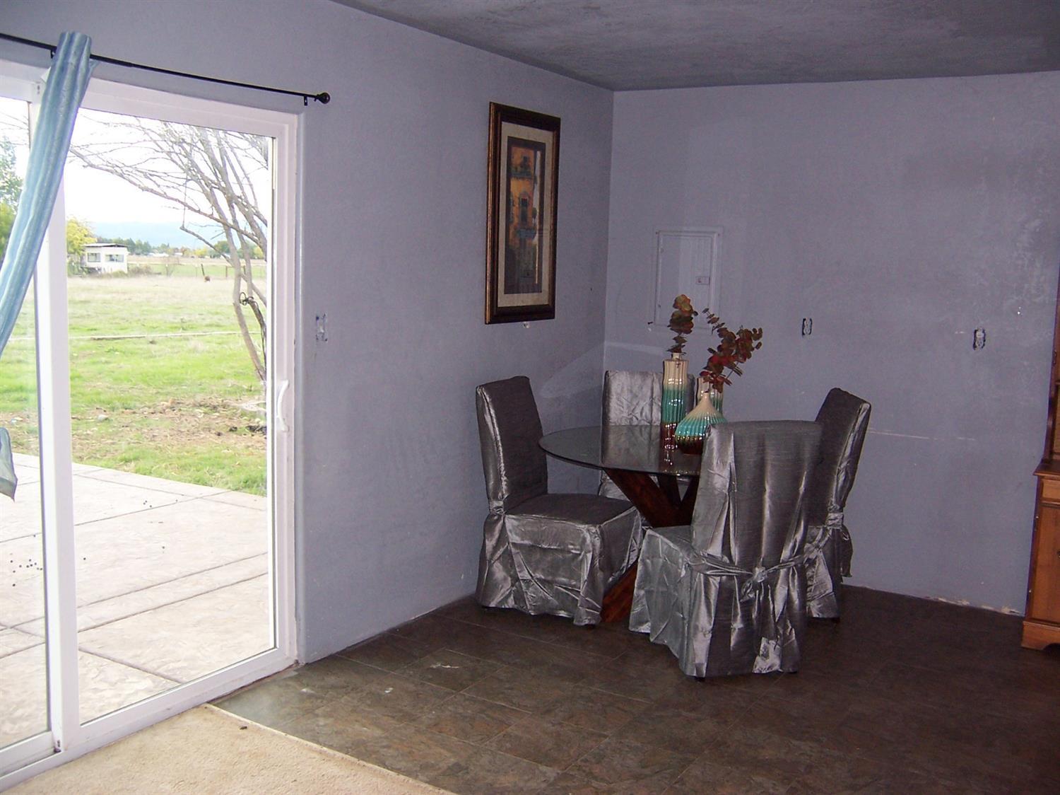 441 Bigham Brown Road White City, OR 97503 - Photo 23 of 27 Guest Studio - Dining