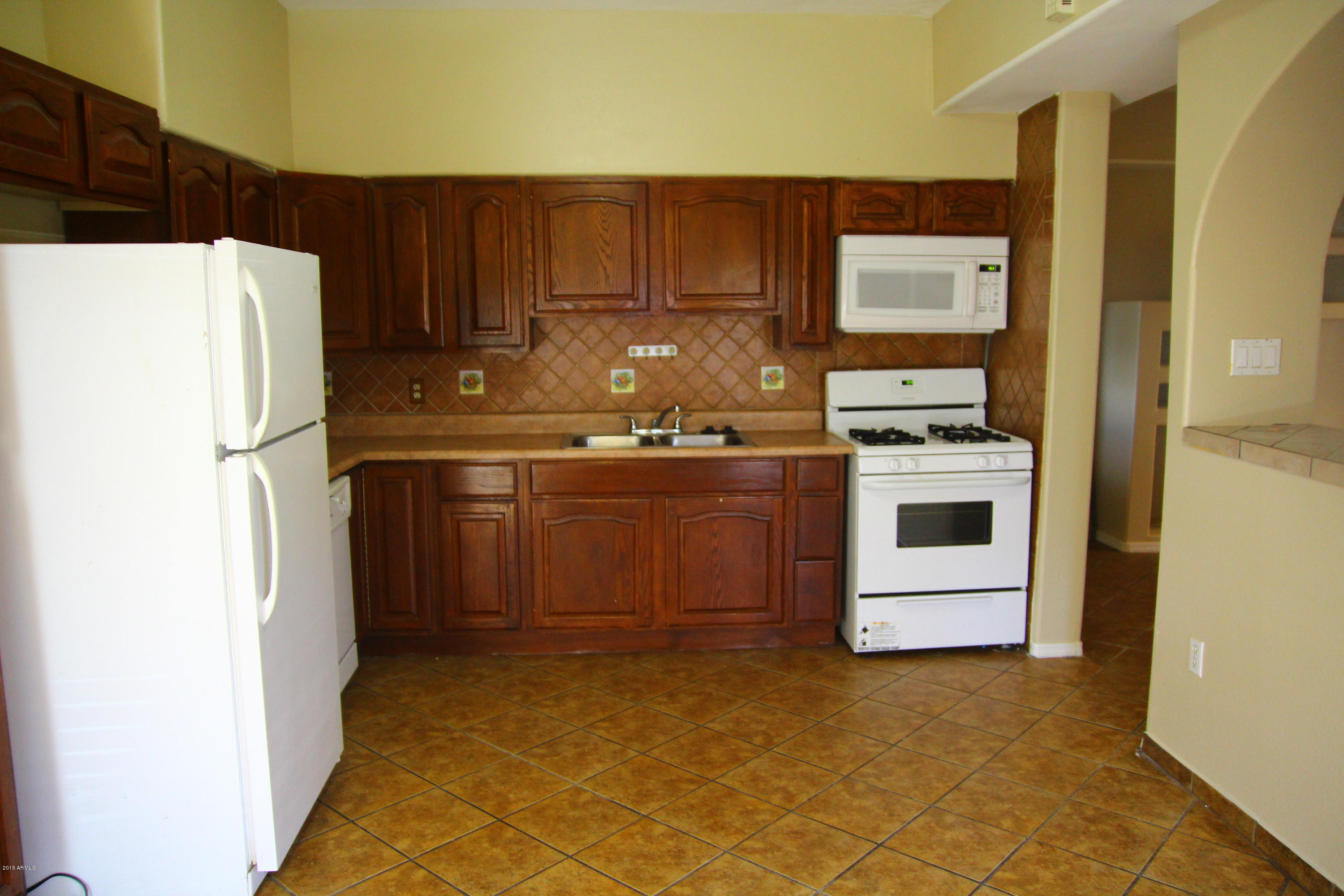 1940 East Monte Vista Road Phoenix, AZ 85006 - Photo 2 of 26 Gallery Image 2