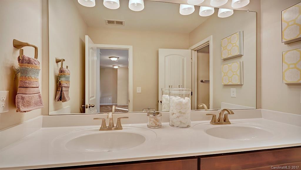 9926 Perth Moor Road Charlotte, NC 28278 - Photo 20 of 24 Gallery Image 20