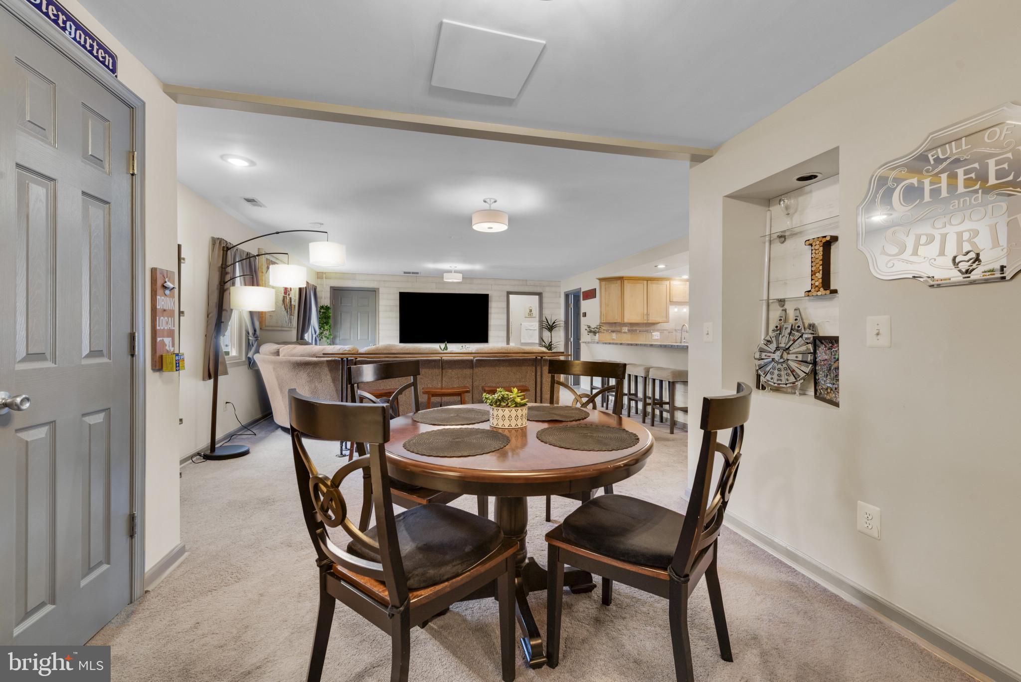 332 Poplar Road Baltimore, MD 21221 - Photo 20 of 59 a view of a dining room with furniture