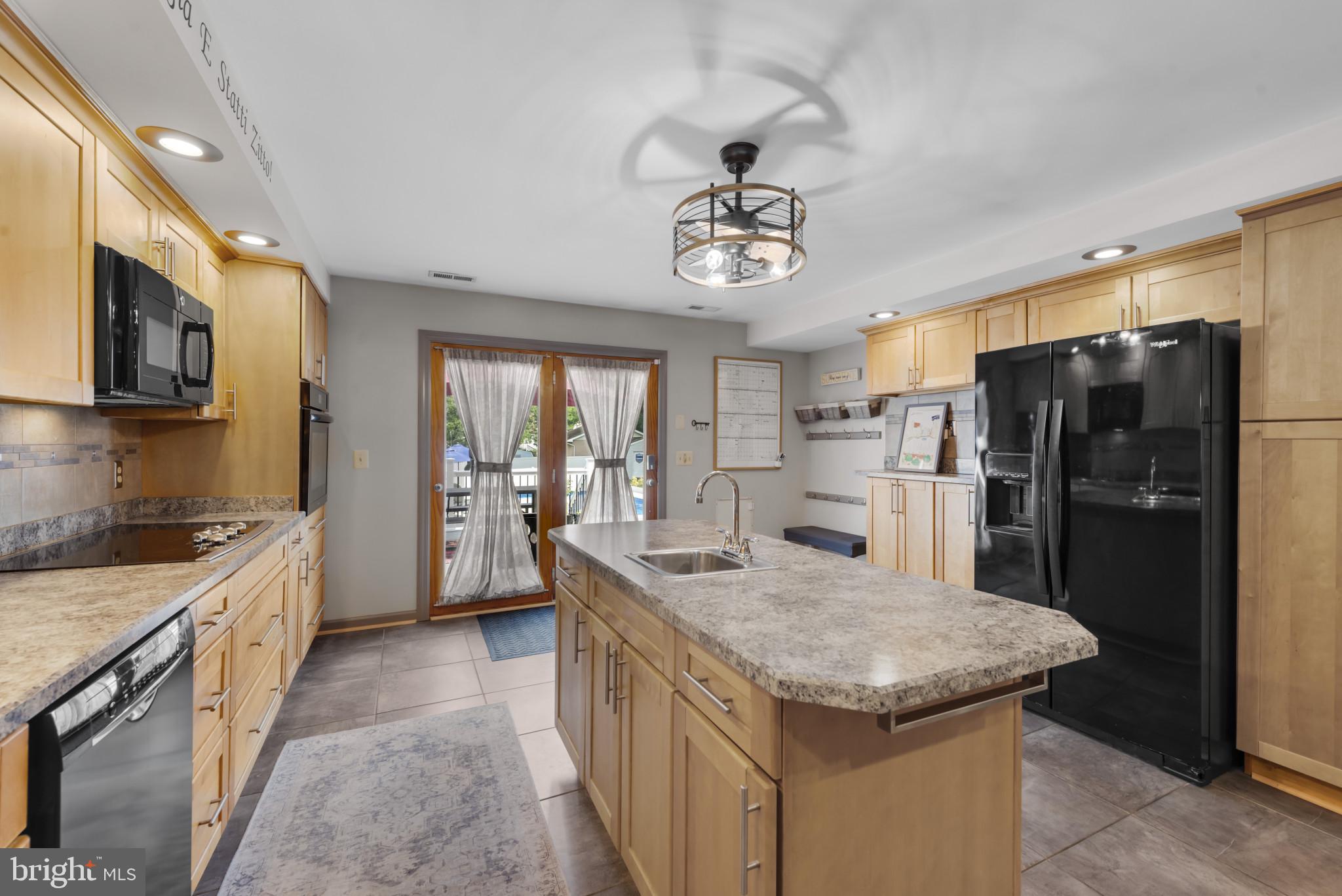 332 Poplar Road Baltimore, MD 21221 - Photo 25 of 59