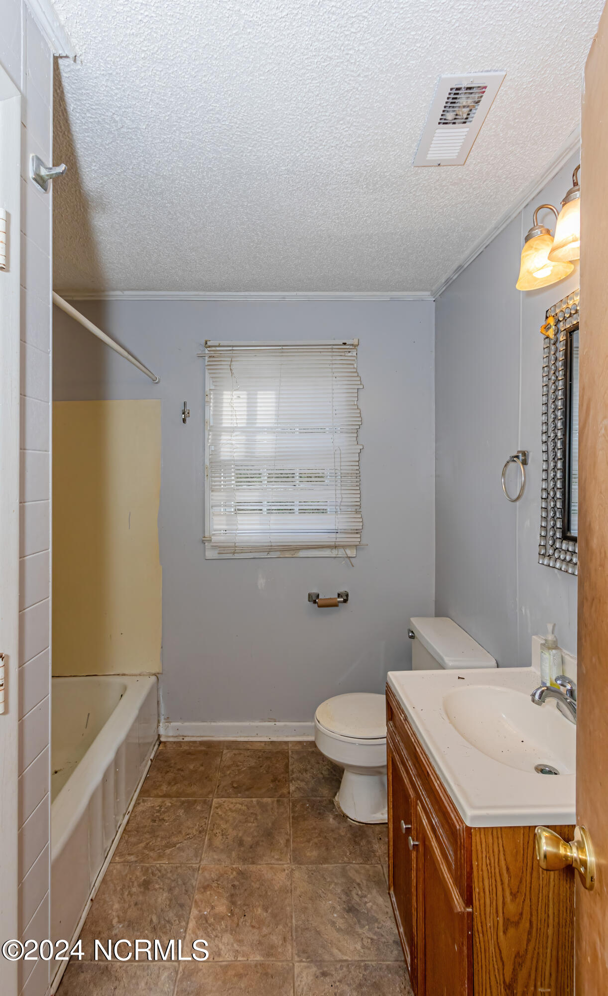 634 Haw Branch Road Richlands, NC 28574 - Photo 6 of 25 Risley (22 of 88)