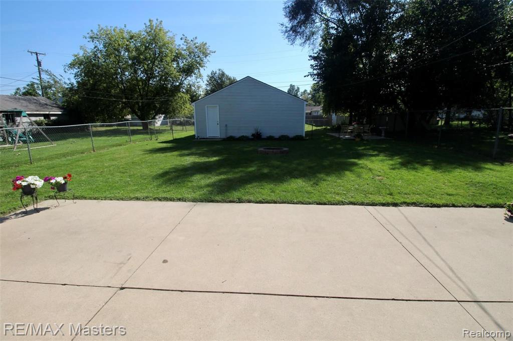 36549 Indiana Road New Boston, MI 48164 - Photo 28 of 29