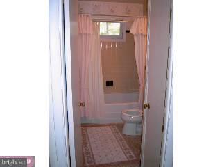 2156 Keith Road Abington, PA 19001 - Photo 6 of 6 Gallery Image 6