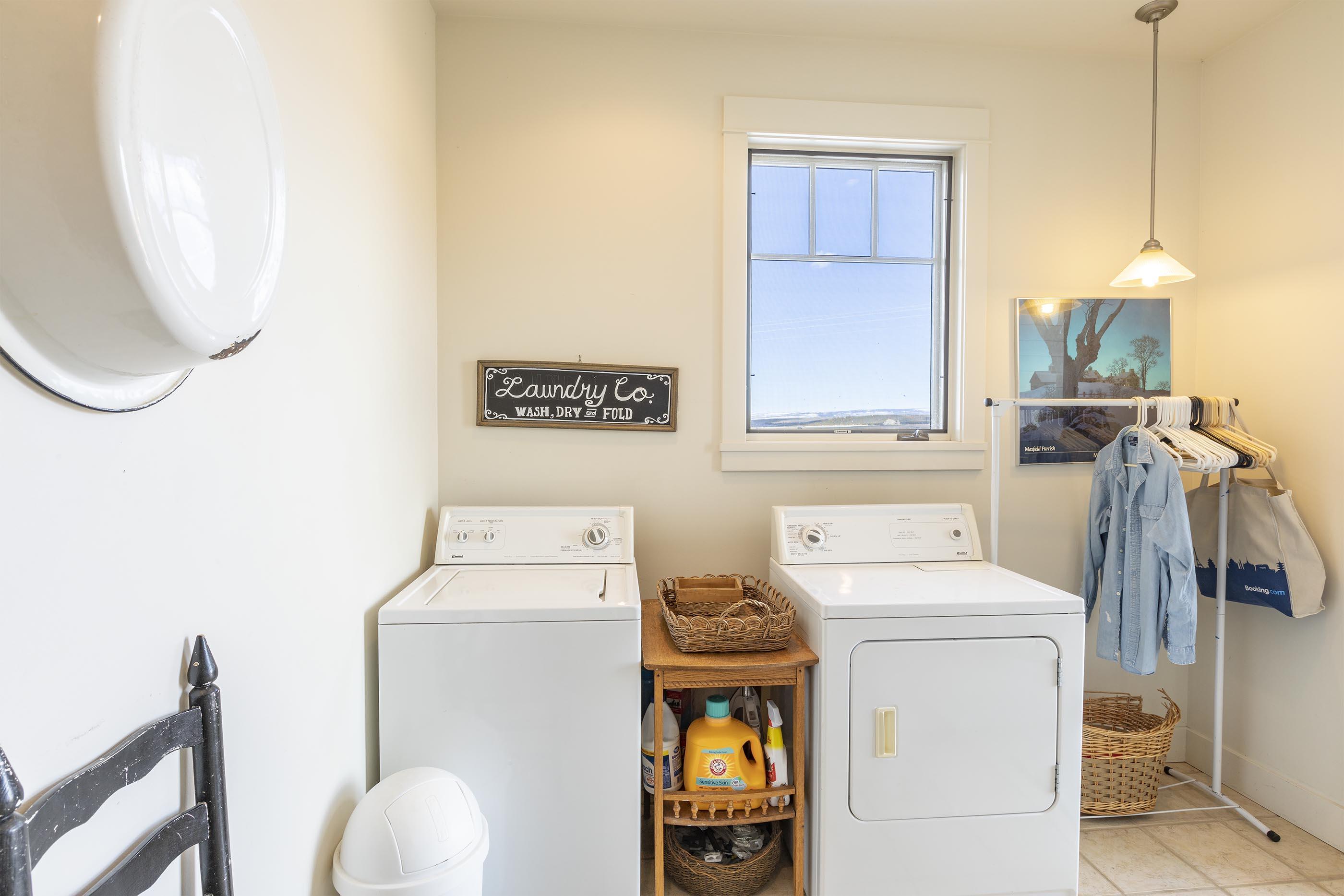 310 40aa Road Norwood, CO 81423 - Photo 25 of 35 a utility room with dryer and washer
