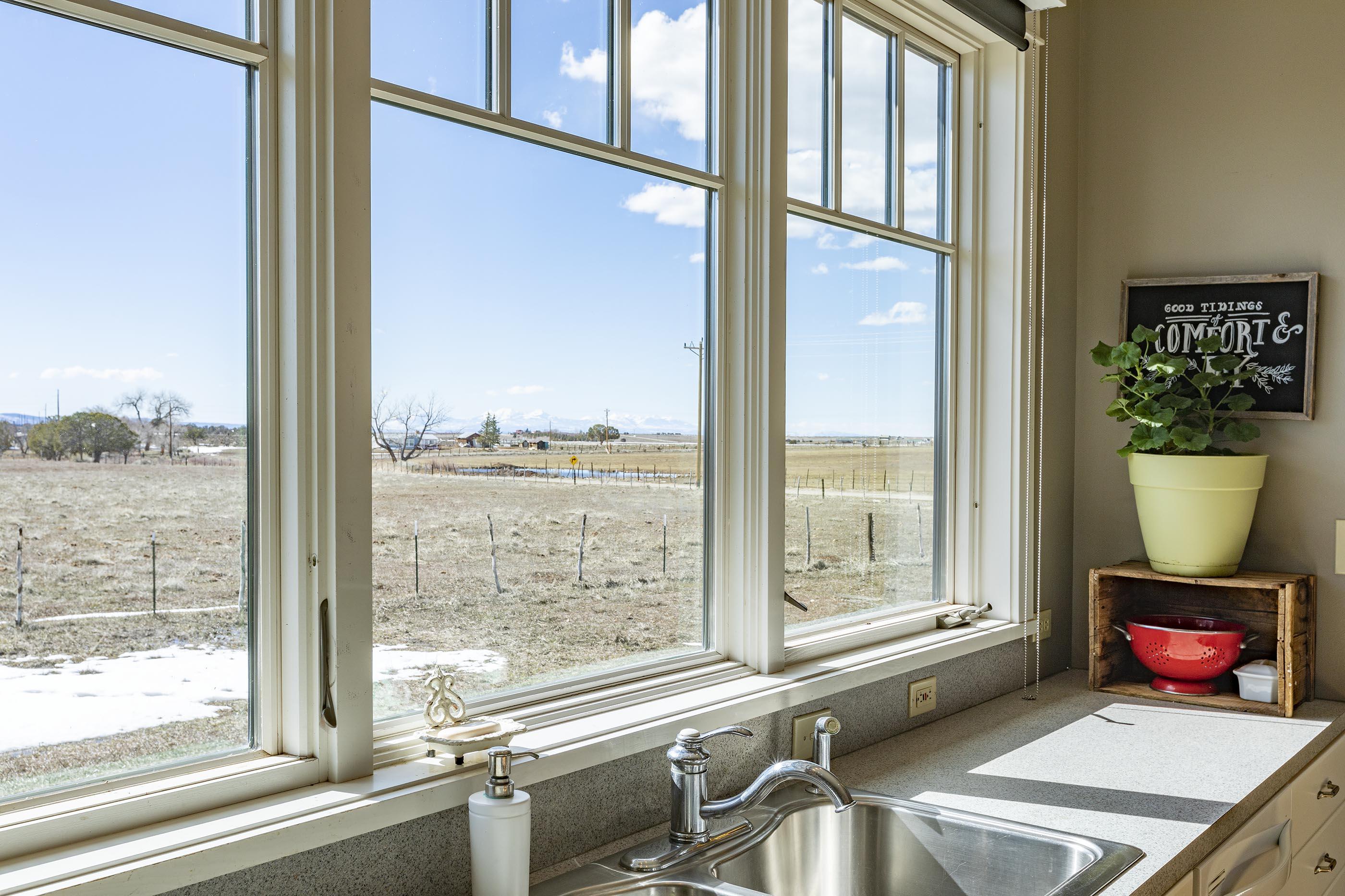 310 40aa Road Norwood, CO 81423 - Photo 5 of 35 a room with furniture and a window